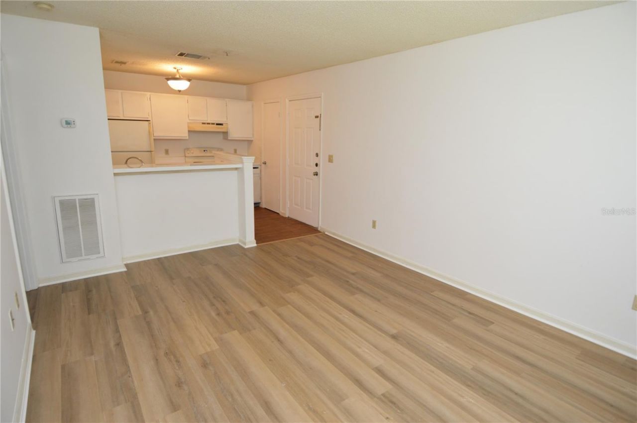 11901 4th Street N, Unit 11105, Saint Petersburg, FL 33716 Photo