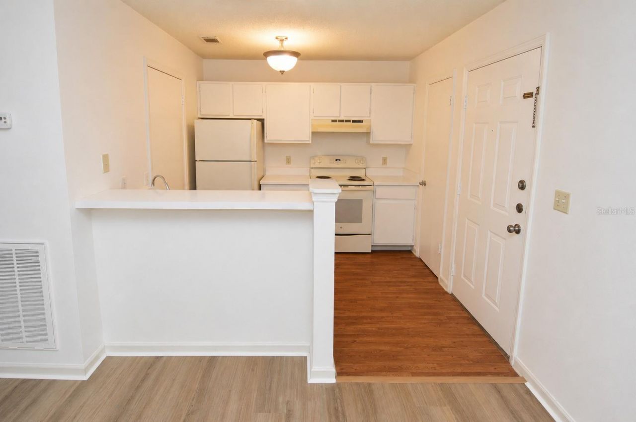 11901 4th Street N, Unit 11105, Saint Petersburg, FL 33716 Photo