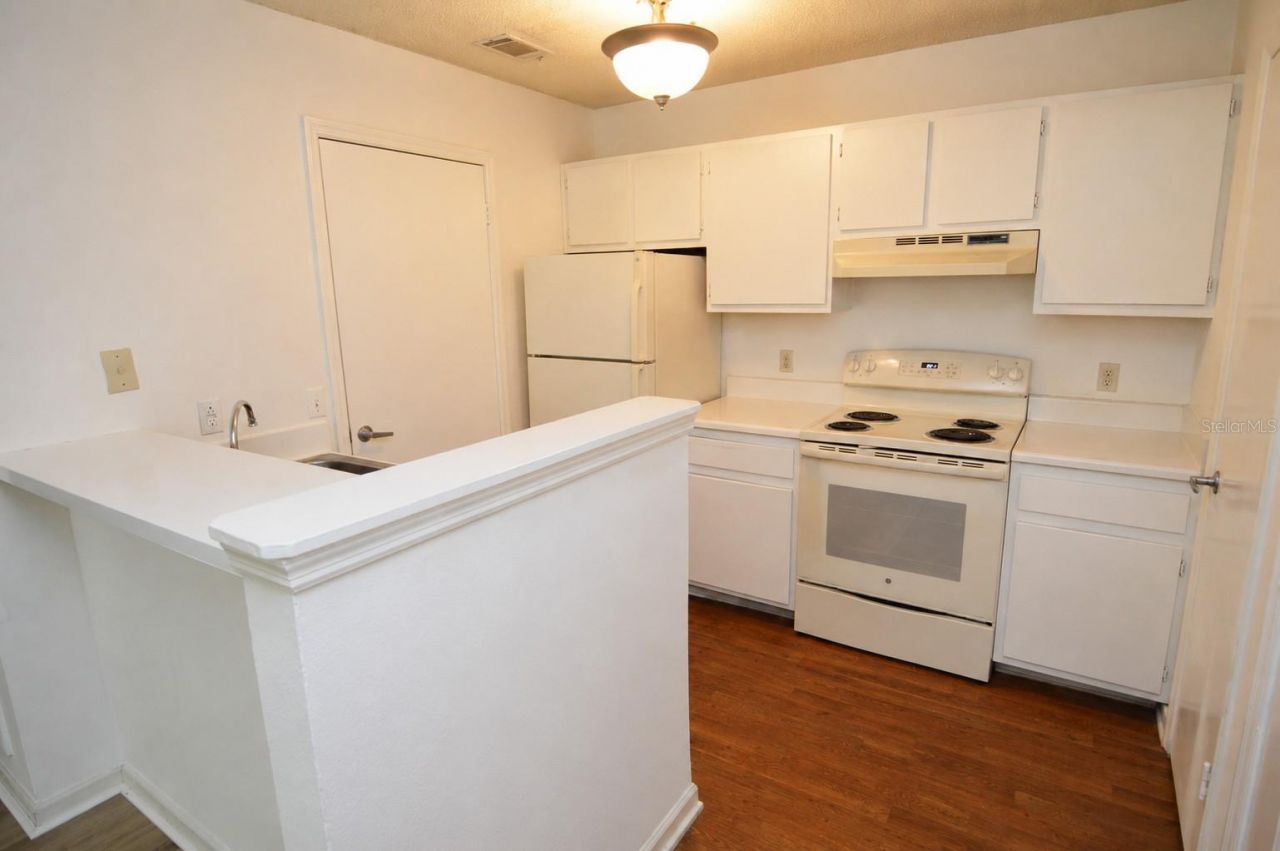 11901 4th Street N, Unit 11105, Saint Petersburg, FL 33716 Photo