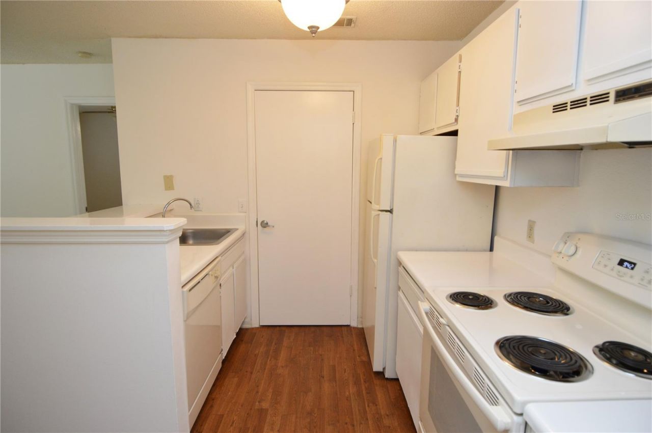 11901 4th Street N, Unit 11105, Saint Petersburg, FL 33716 Photo