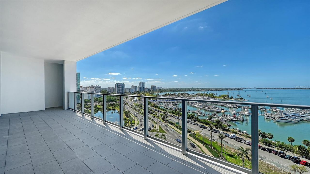 1155 N Gulfstream Avenue, Unit 1107, Sarasota, FL 34236 Photo