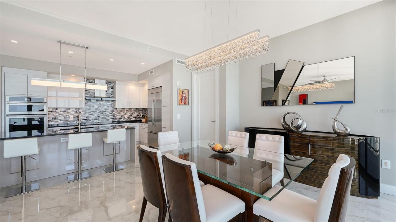 1155 N Gulfstream Avenue, Unit 1107, Sarasota, FL 34236 Photo