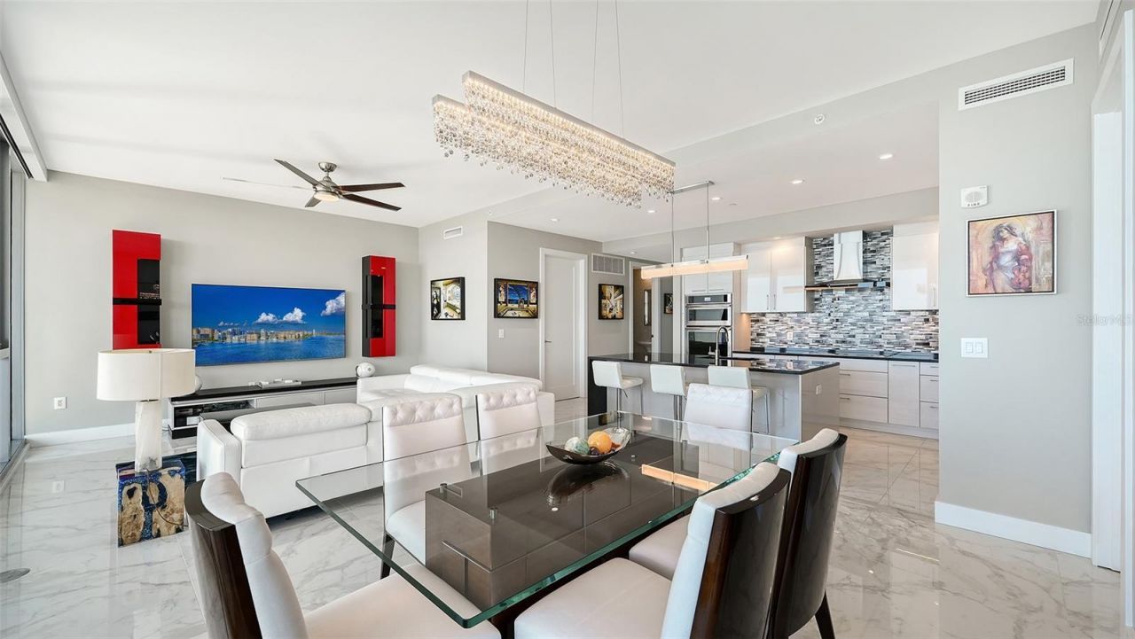 1155 N Gulfstream Avenue, Unit 1107, Sarasota, FL 34236 Photo