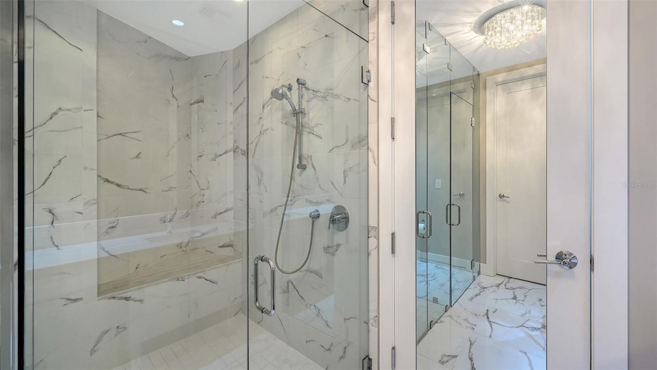 1155 N Gulfstream Avenue, Unit 1107, Sarasota, FL 34236 Photo