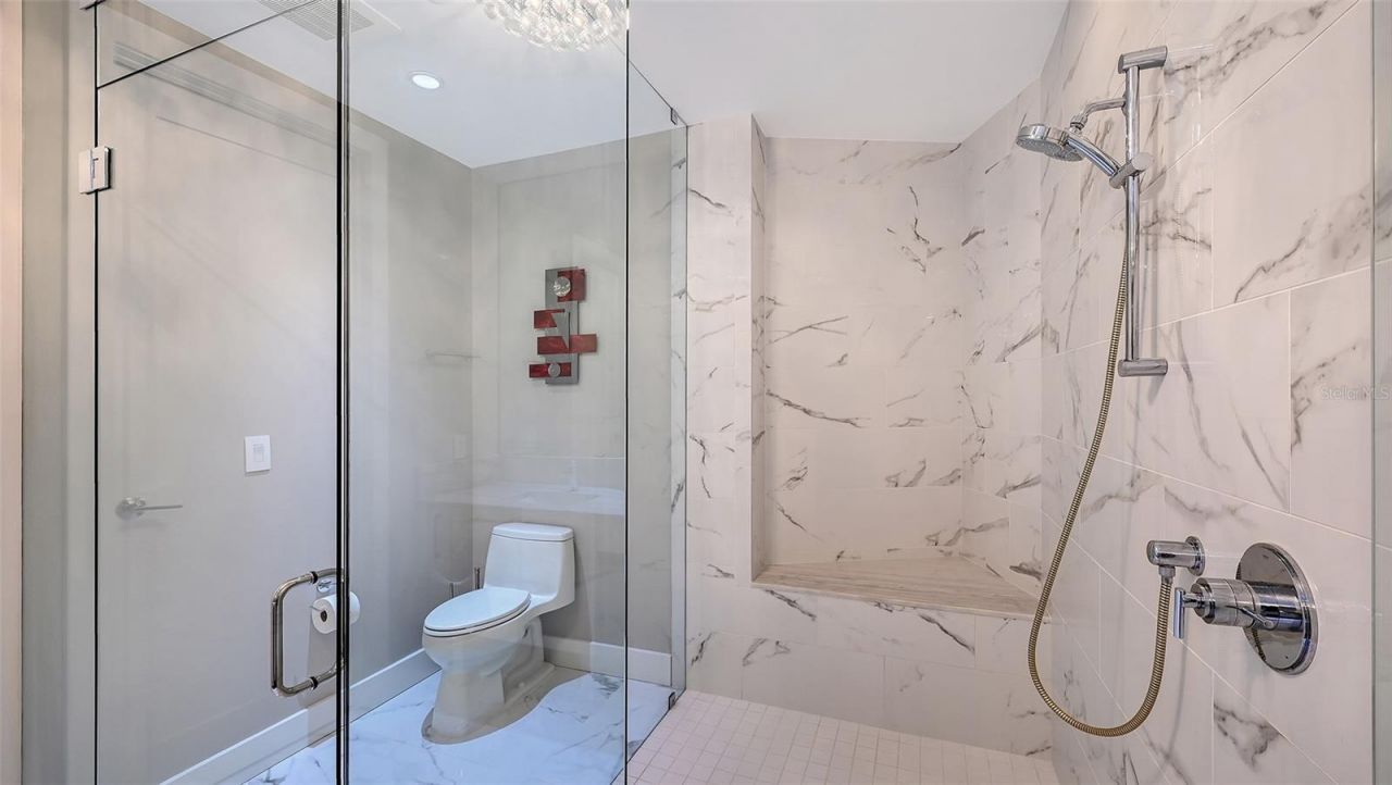 1155 N Gulfstream Avenue, Unit 1107, Sarasota, FL 34236 Photo