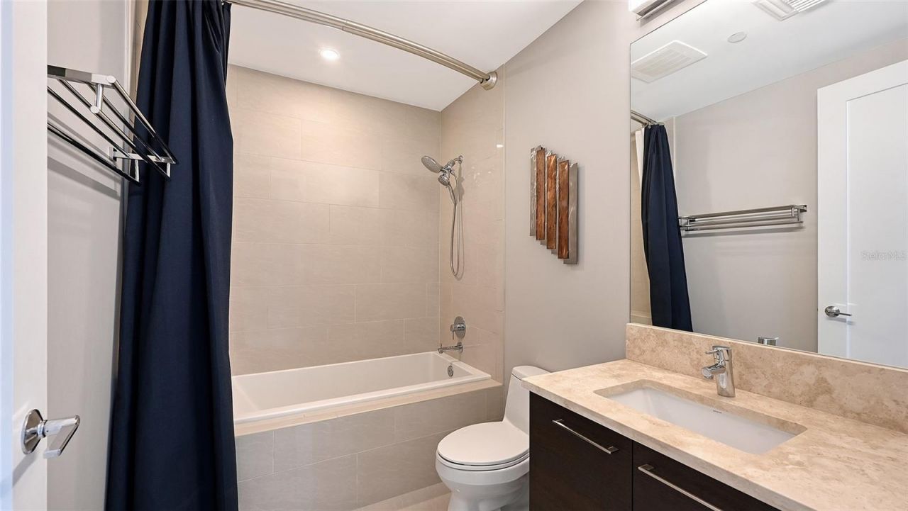 1155 N Gulfstream Avenue, Unit 1107, Sarasota, FL 34236 Photo