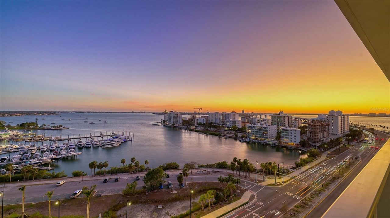 1155 N Gulfstream Avenue, Unit 1107, Sarasota, FL 34236 Photo