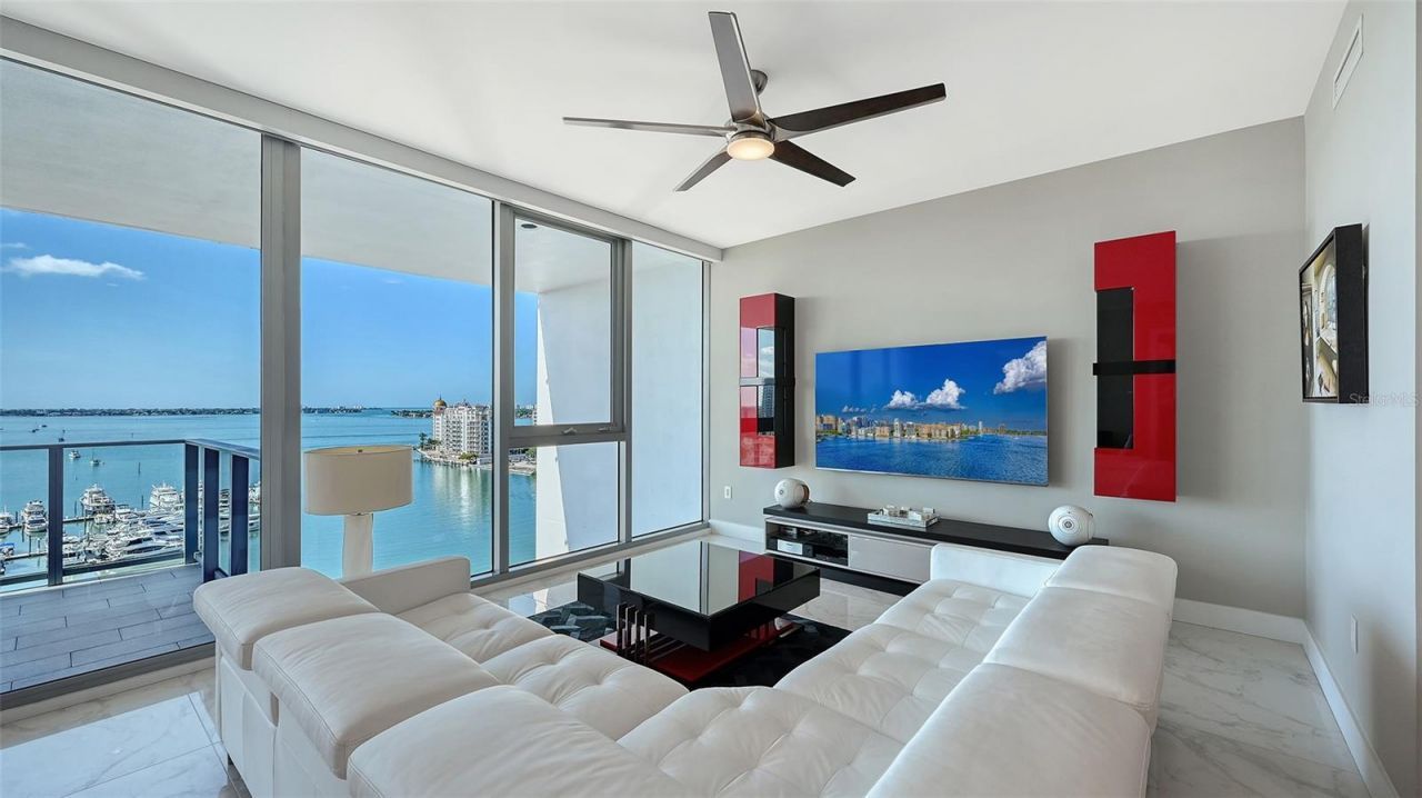 1155 N Gulfstream Avenue, Unit 1107, Sarasota, FL 34236 Photo