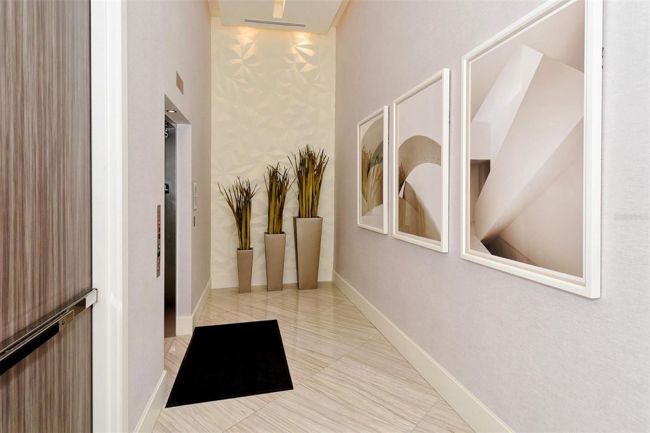 1155 N Gulfstream Avenue, Unit 1107, Sarasota, FL 34236 Photo