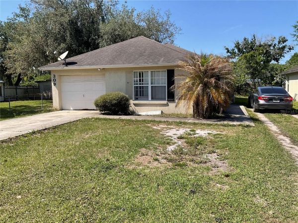 309 NW 9TH STREET , MULBERRY, FL 33860