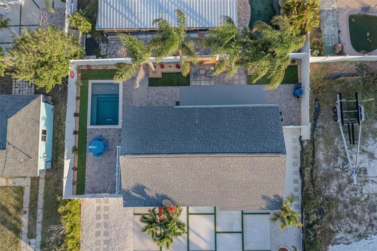 352 144th Avenue, Madeira Beach, FL 33708 Photo