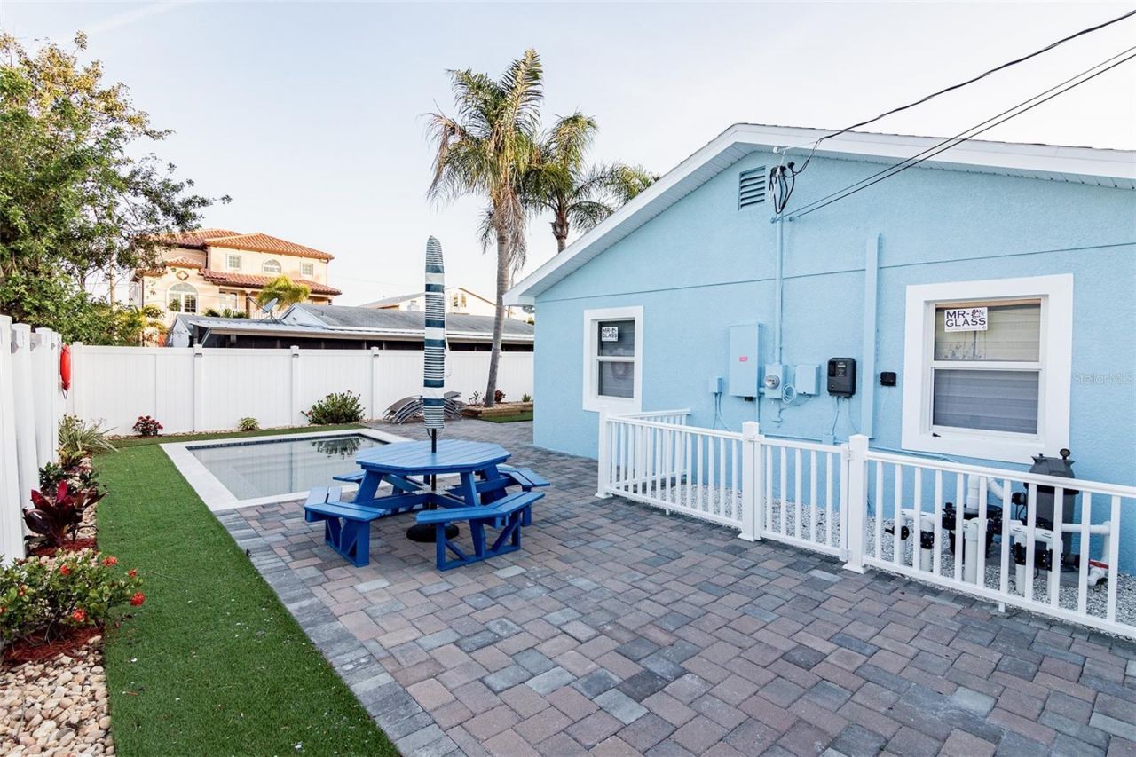 352 144th Avenue, Madeira Beach, FL 33708 Photo