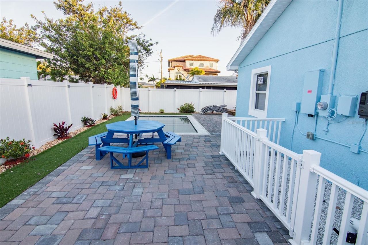 352 144th Avenue, Madeira Beach, FL 33708 Photo
