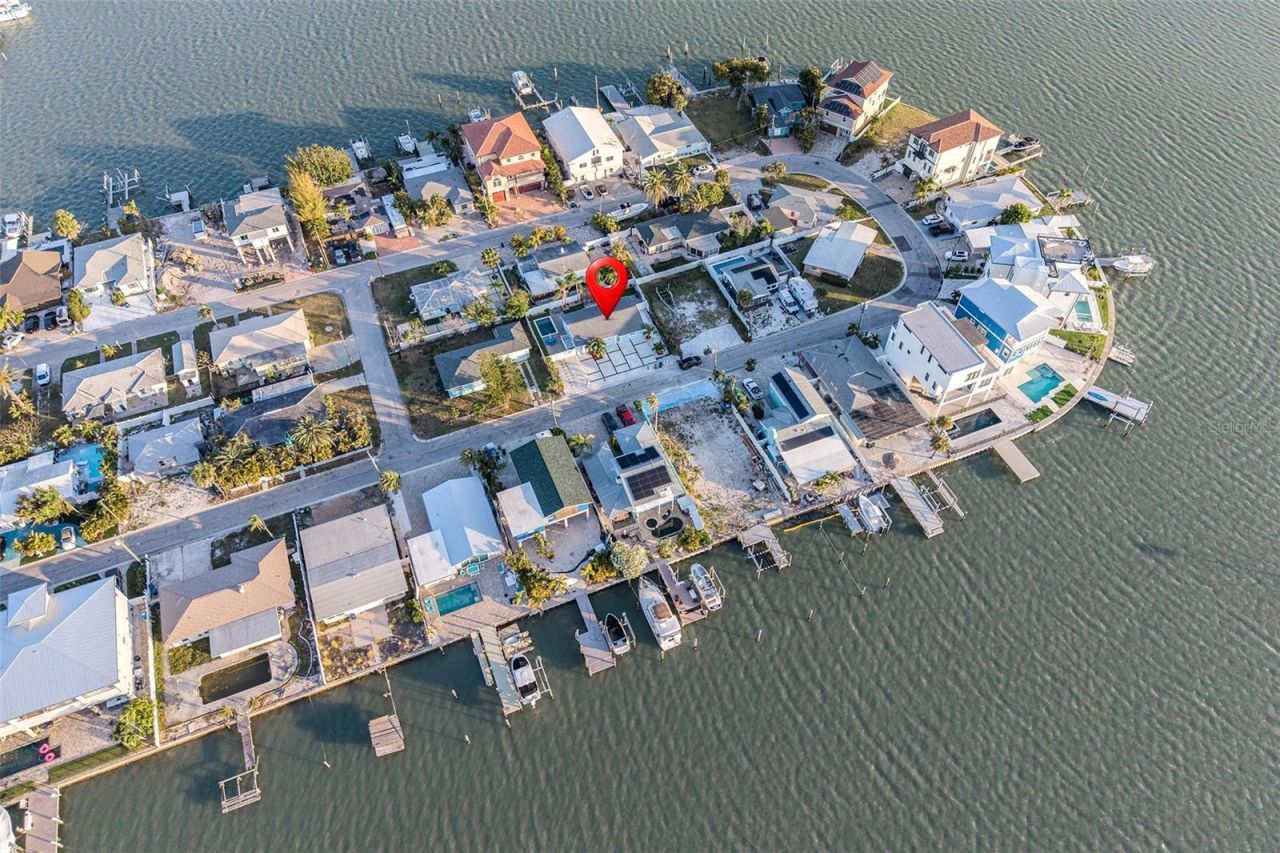 352 144th Avenue, Madeira Beach, FL 33708 Photo