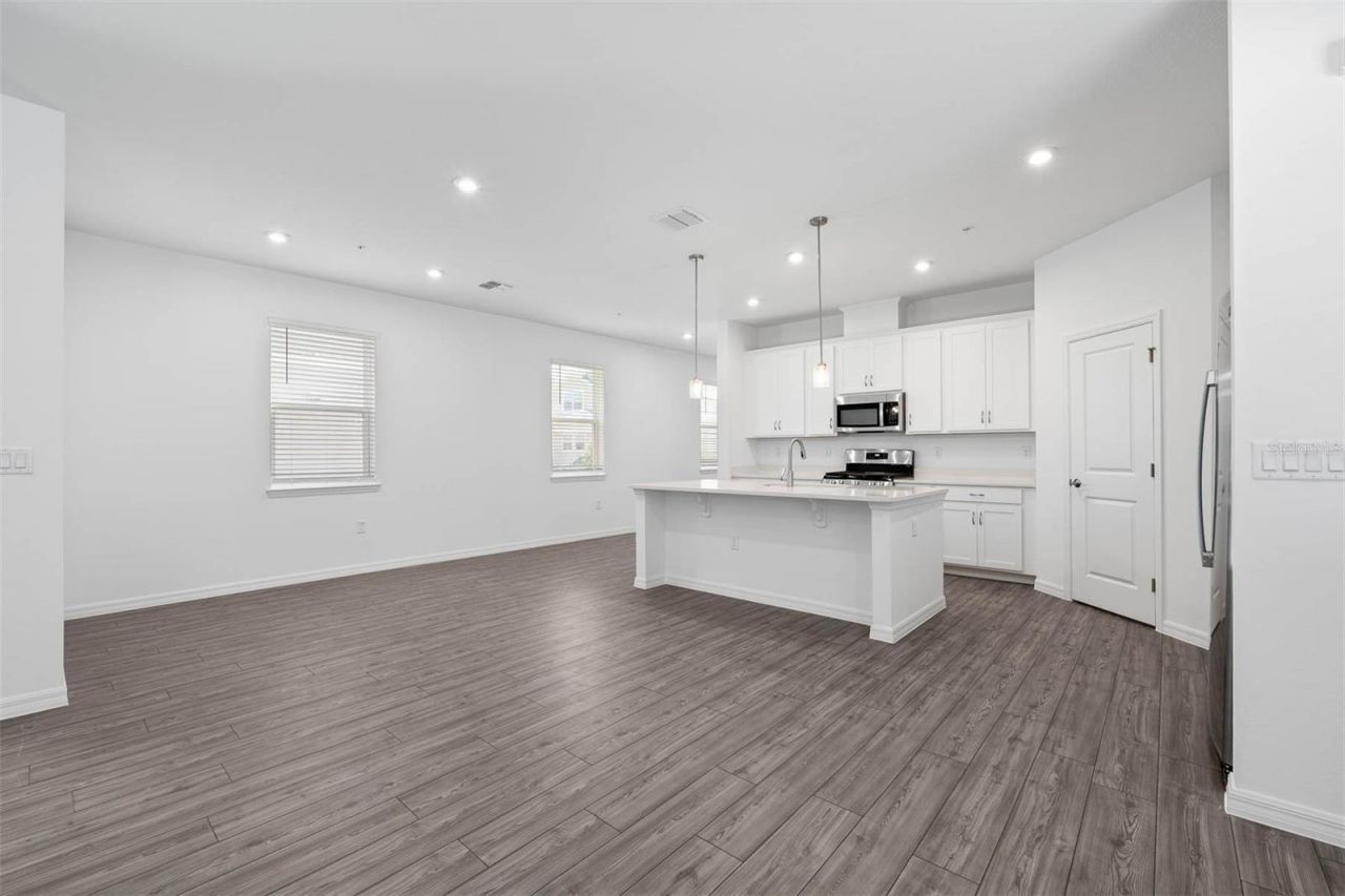 4692 Inner World Lane, Wesley Chapel, FL 33543 Photo