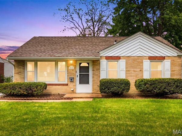 4325 Saint Dominic Lane , St Ann, MO 63074