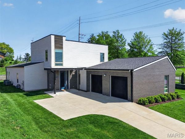 11901 Santino Court, St Louis, MO 63141