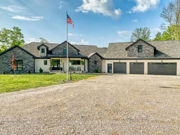 3868 Morgantown Road , Russellville, KY 42276