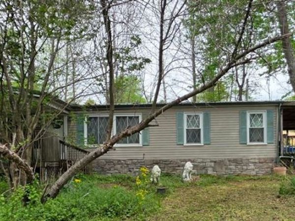 1945 Lambert Schoolhouse Road , Hawesville, KY 42348