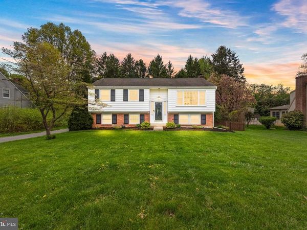2604 BEECHWOOD ROAD, LANCASTER, PA 17601