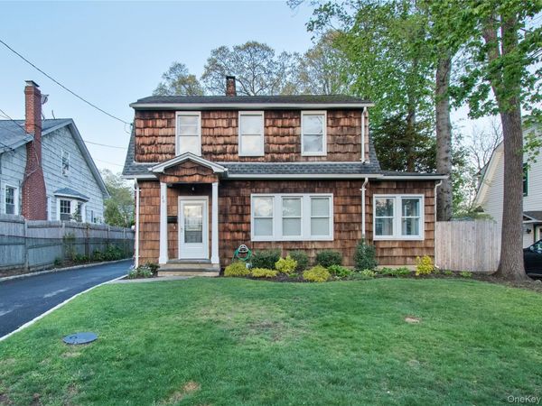 26 W 5th Street, Locust Valley, NY 11560