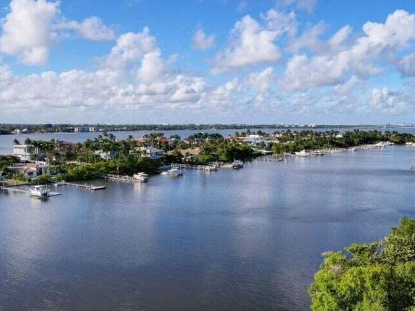 3589 S Ocean Boulevard, Unit 614, South Palm Beach, FL 33480