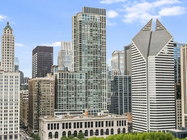 130 N Garland Court, Unit 1803, Chicago, IL 60602