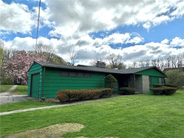 8 Cohocton Street , Naples, NY 14512