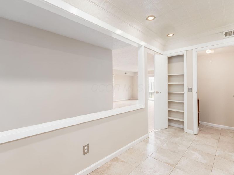 1512 Lafayette Drive, Unit #B, Upper Arlington, OH 43220 Photo 11