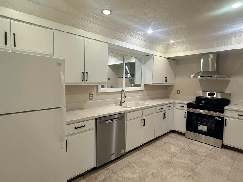 1512 Lafayette Drive, Unit #B, Upper Arlington, OH 43220 Photo 12
