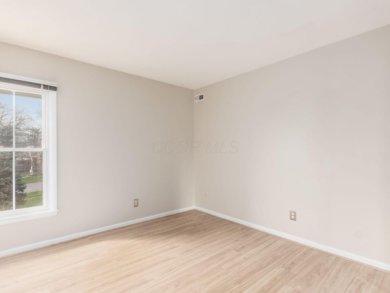 1512 Lafayette Drive, Unit #B, Upper Arlington, OH 43220 Photo 13