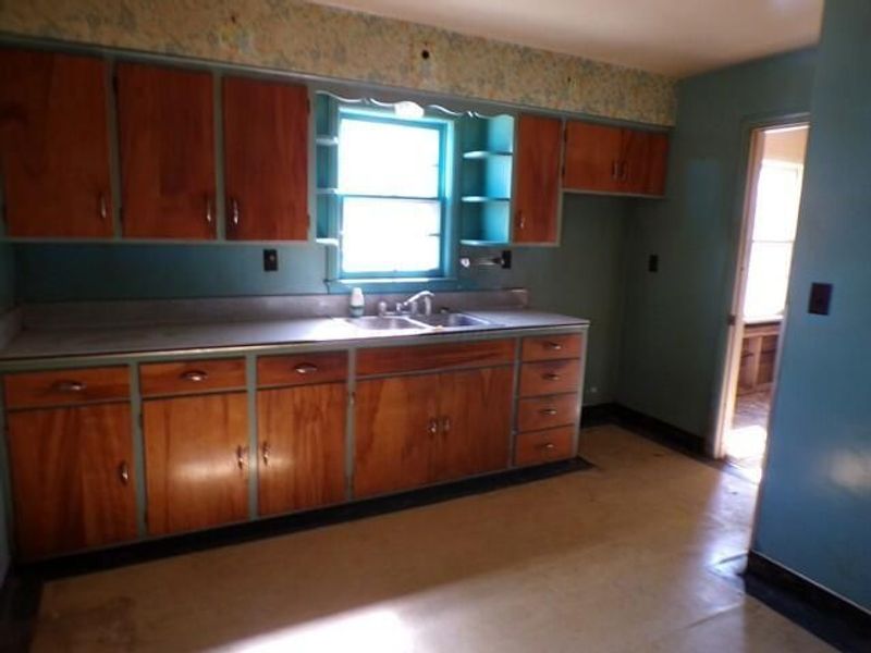 246 Fairview Street , Marion, OH 43302 Photo 5