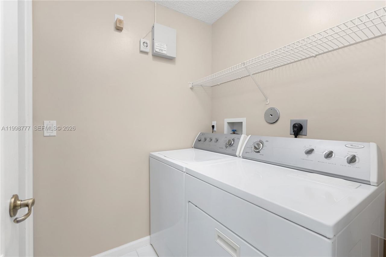 19401 SW 15th St, Pembroke Pines, FL 33029 Photo