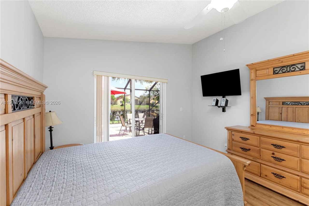 19401 SW 15th St, Pembroke Pines, FL 33029 Photo