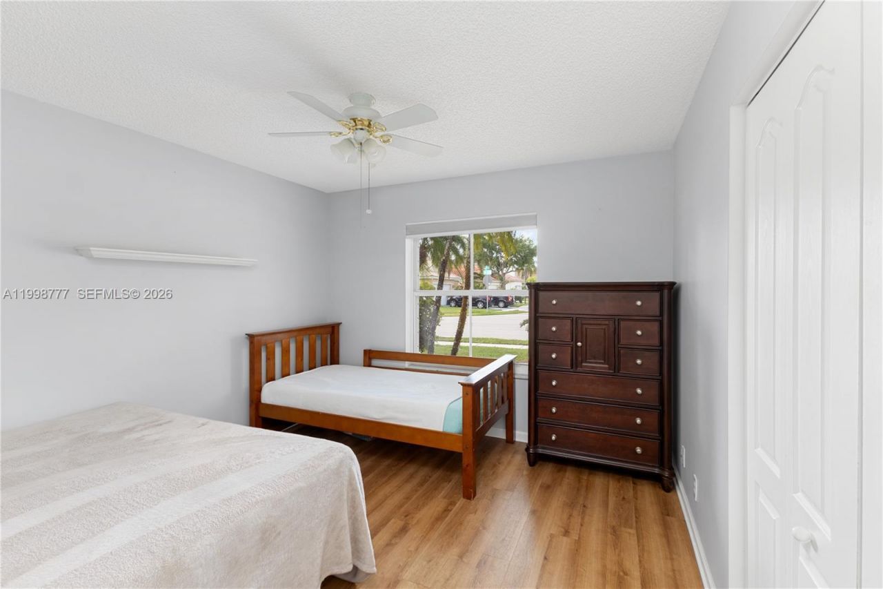 19401 SW 15th St, Pembroke Pines, FL 33029 Photo