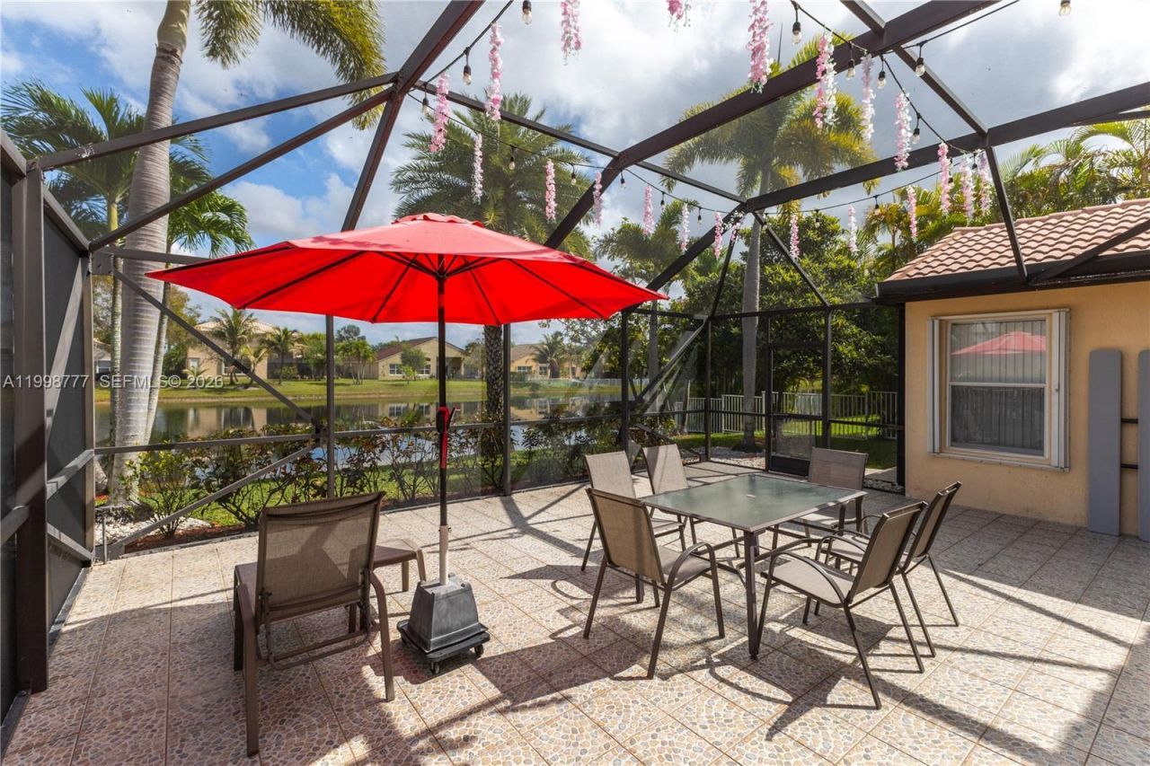 19401 SW 15th St, Pembroke Pines, FL 33029 Photo