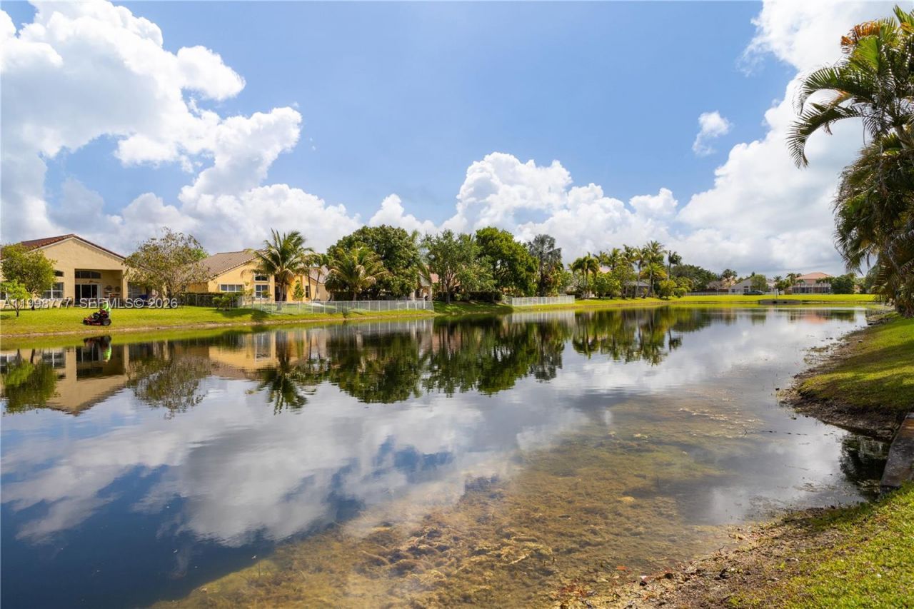 19401 SW 15th St, Pembroke Pines, FL 33029 Photo