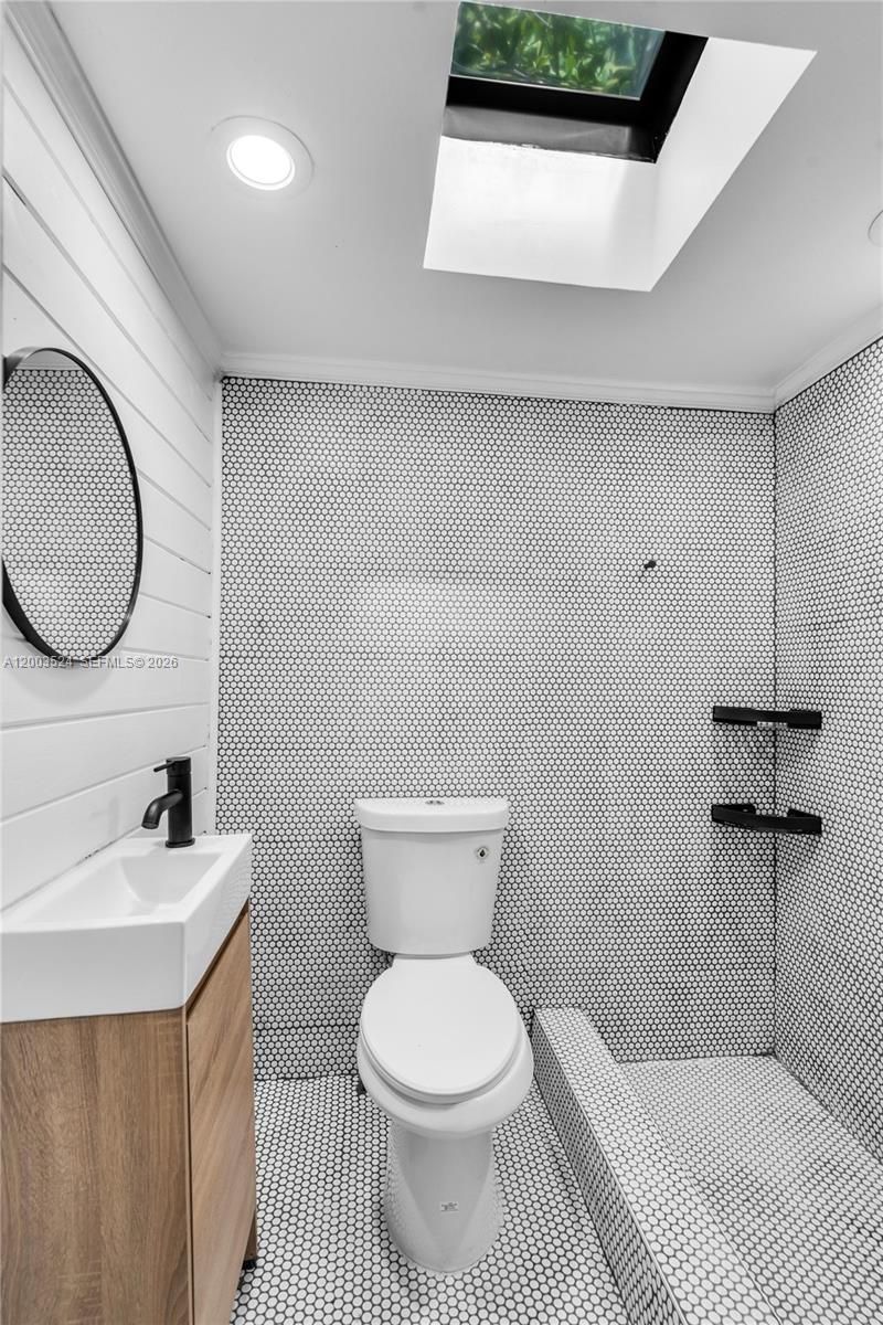 10 Century Ln , Miami Beach, FL 33139 Photo