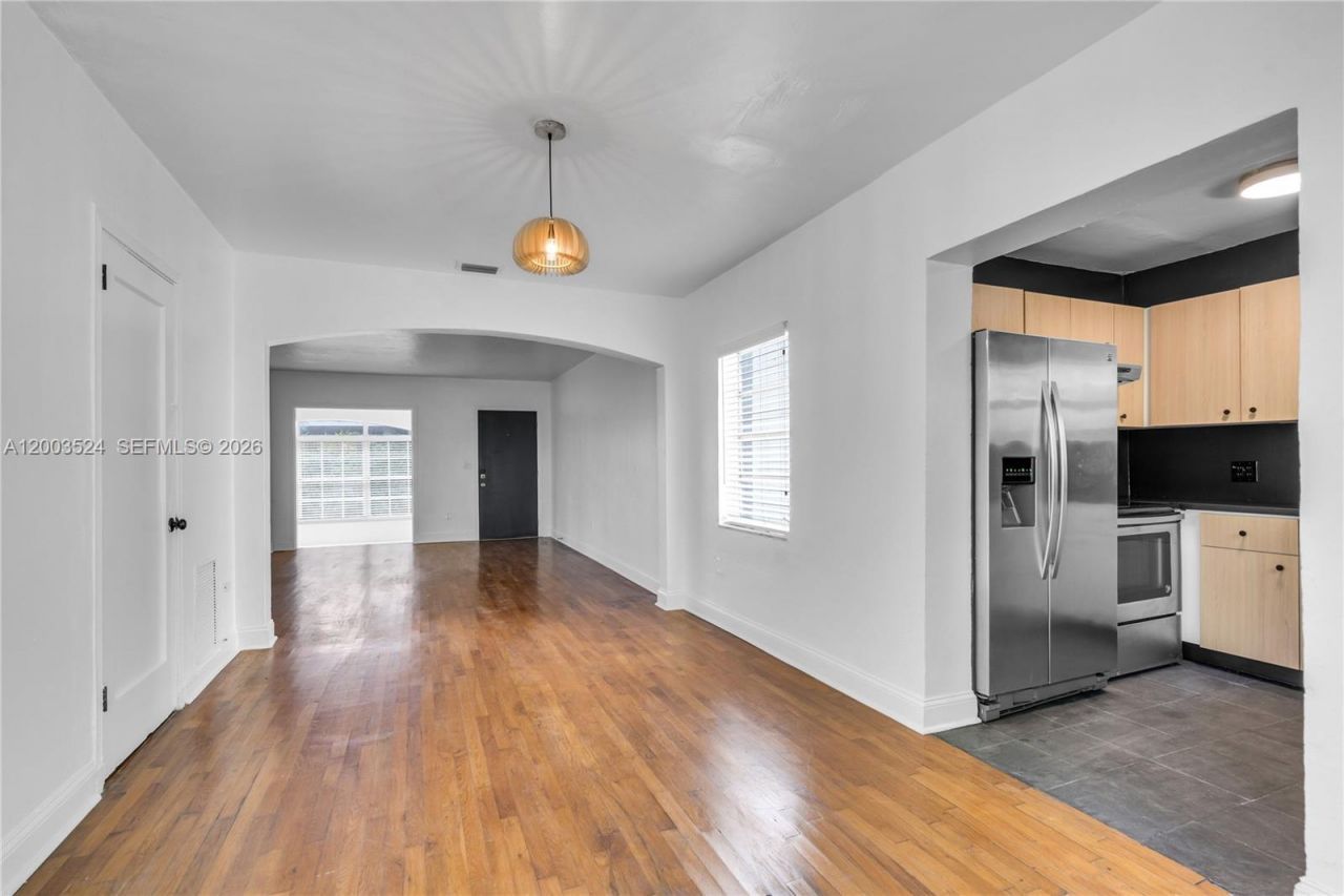10 Century Ln , Miami Beach, FL 33139 Photo