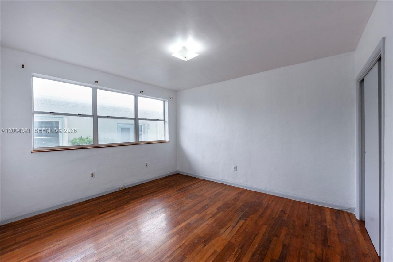 1255 Marseille Dr , Unit 25, Miami Beach, FL 33141 Photo