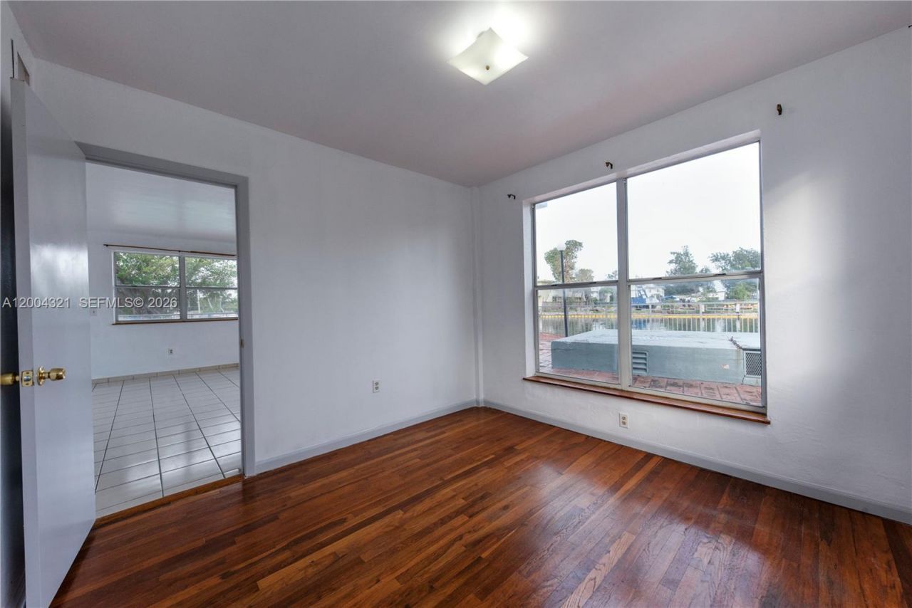 1255 Marseille Dr , Unit 25, Miami Beach, FL 33141 Photo