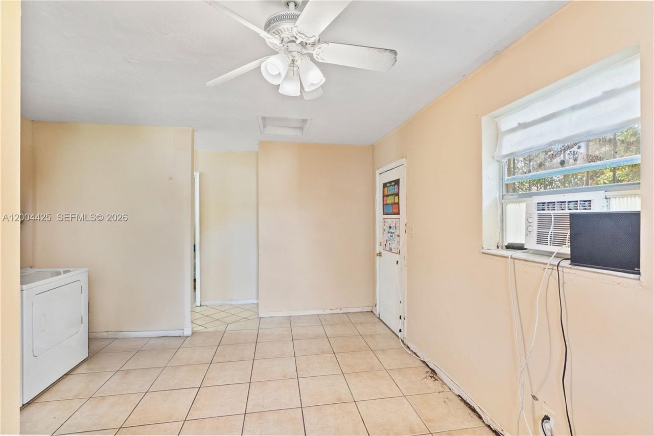 723 NW 15th Ter, Fort Lauderdale, FL 33311 Photo