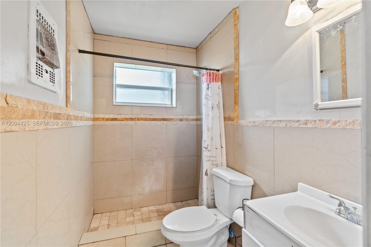 723 NW 15th Ter, Fort Lauderdale, FL 33311 Photo