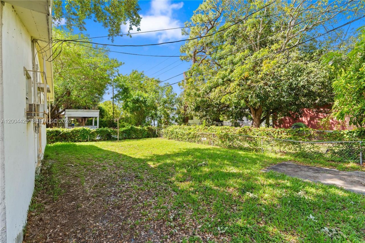 723 NW 15th Ter, Fort Lauderdale, FL 33311 Photo