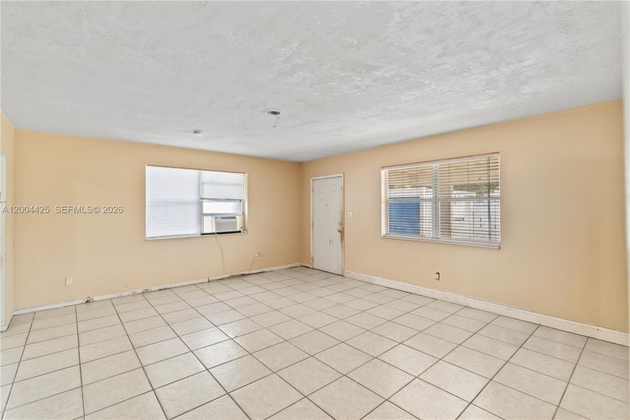 723 NW 15th Ter, Fort Lauderdale, FL 33311 Photo