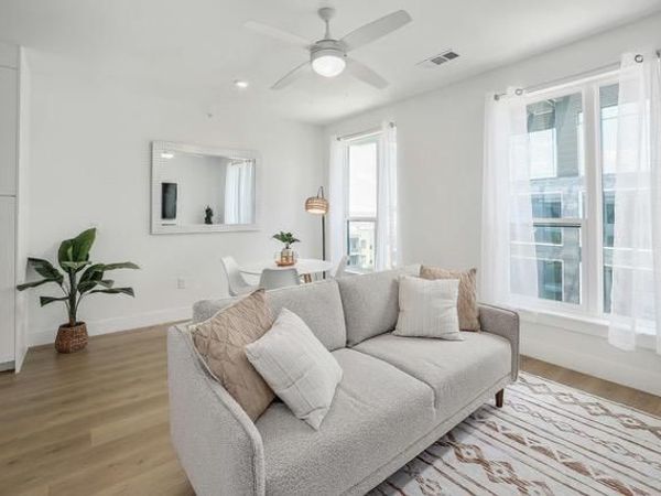 1701 Simond Ave, Unit 615, Austin, TX 78723
