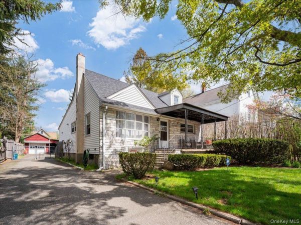 16 W Maltbie Avenue , Suffern, NY 10901