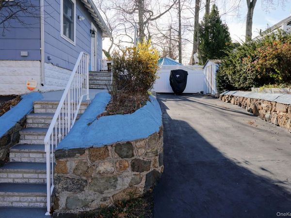 230 Lindenwood Road , Staten Island, NY 10308