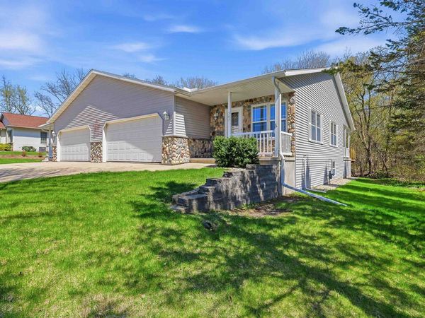 507 Monroe Street, Beaver Dam, WI 53916