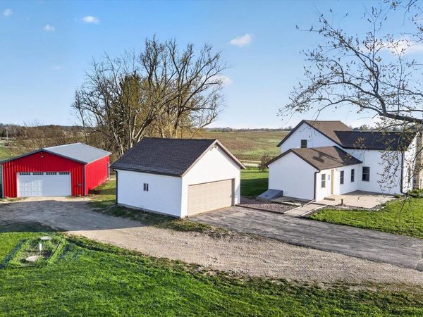 8357 N Territorial Road, Evansville, WI 53536